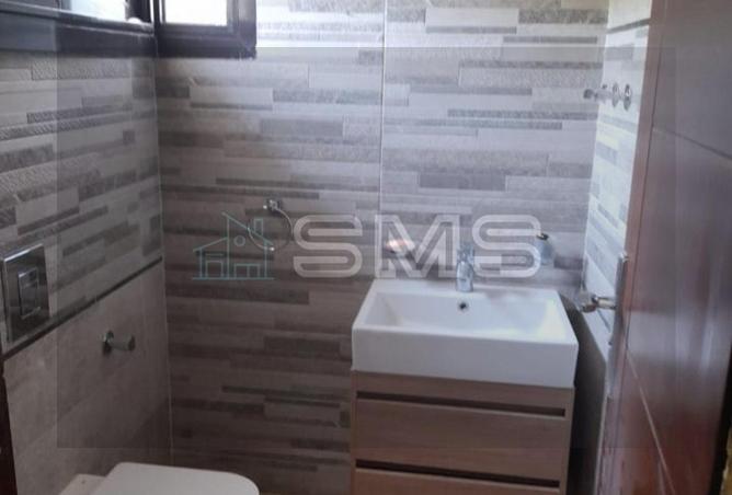 8021363 - Property Image 2