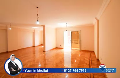 Apartment - 3 Bedrooms - 3 Bathrooms for sale in Kafr Abdo - Roushdy - Hay Sharq - Alexandria