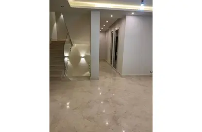 فيلا - 5 غرف نوم - 5 حمامات للايجار في كايرو فيستيفال سيتى - المستثمرين الشمالية - مدينة القاهرة الجديدة - القاهرة