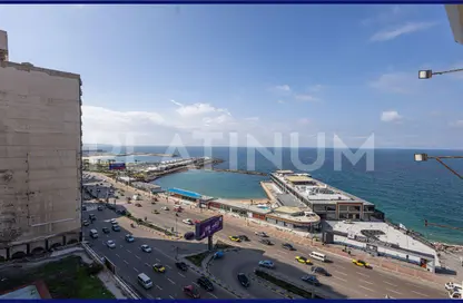 Apartment - 4 Bedrooms - 3 Bathrooms for sale in Al Geish Road - Laurent - Hay Sharq - Alexandria