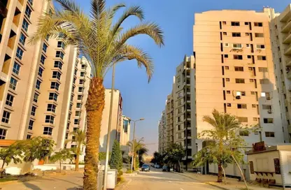 Apartment - 3 Bedrooms - 2 Bathrooms for sale in Bavaria Town - Zahraa El Maadi - Hay El Maadi - Cairo