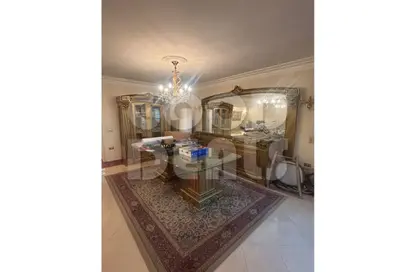 Apartment - 4 Bedrooms - 2 Bathrooms for sale in Mostafa Al Nahas St. - 6th Zone - Nasr City - Cairo