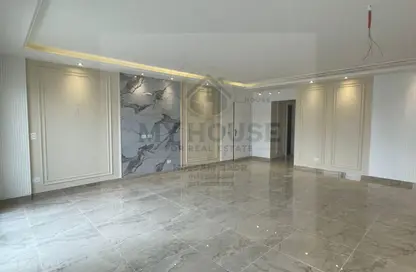 Apartment - 2 Bedrooms - 2 Bathrooms for rent in Stone Residence - 5th Settlement Compounds - The 5th Settlement - New Cairo City - Cairo