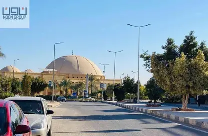 شقة - 3 غرف نوم - 2 حمامات للبيع في طريق الشروق - المجاورة الاولي - الحي الثامن - مدينة الشروق - القاهرة