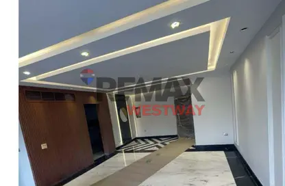 Penthouse - 3 Bedrooms - 3 Bathrooms for sale in October Plaza - 6 October Compounds - 6 October City - Giza Penthouse - 3 Bedrooms - 3 Bathrooms for sale in October Plaza - 6 October Compounds - 6 October City - Giza