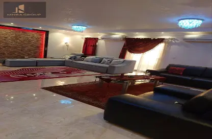 Apartment - 3 Bedrooms - 3 Bathrooms for rent in 16th District - Sheikh Zayed City - Giza