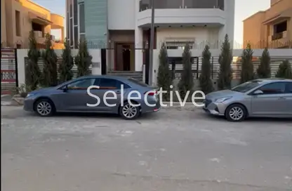 فيلا - 8 غرف نوم - 8 حمامات للايجار في جاردن فيو - المستثمرين الجنوبية - مدينة القاهرة الجديدة - القاهرة