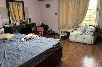 Apartment - 3 Bedrooms - 2 Bathrooms for sale in Ard El Golf - Heliopolis - Masr El Gedida - Cairo