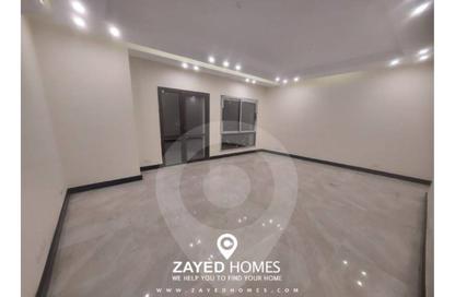 شقة - 3 غرف نوم - 3 حمامات للايجار في ذا كورت ياردز - كمبوندات الشيخ زايد - الشيخ زايد - الجيزة