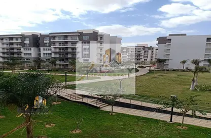Apartment - 3 Bedrooms - 3 Bathrooms for sale in Madinaty - Cairo