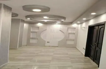 شقة - 3 غرف نوم - 2 حمامات للبيع في طريق جوزيف تيتو - النزهه الجديدة - النزهة - القاهرة