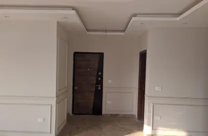 Apartment - 3 Bedrooms - 2 Bathrooms for rent in 8th District - Sheikh Zayed City - Giza