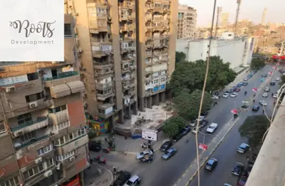 شقة - 3 غرف نوم - 2 حمامات للبيع في شارع مصدق - الدقي - الجيزة