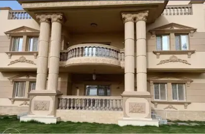 Villa - 7+ Bedrooms - 5 Bathrooms for rent in Royal City - Sheikh Zayed Compounds - Sheikh Zayed City - Giza