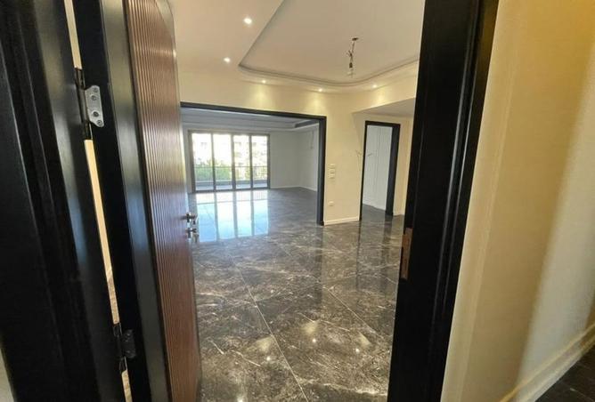 8051512 - Property Image 2