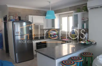 منزل مزدوج - 3 غرف نوم - 2 حمامات للبيع في تلال السخنة - العين السخنة - السويس