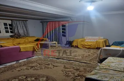 Apartment - 2 Bedrooms - 1 Bathroom for sale in Abdelhakim Al Refaey St. - 8th Zone - Nasr City - Cairo