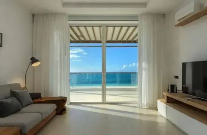Chalet - 3 Bedrooms - 3 Bathrooms for sale in Azha North - Ras Al Hekma - North Coast