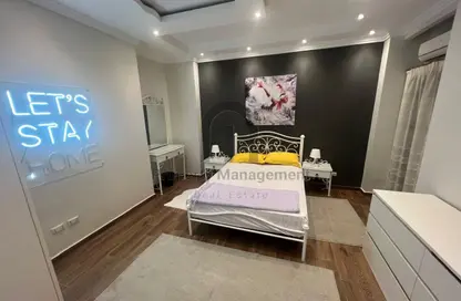 شقة - 3 غرف نوم - 3 حمامات للايجار في شارع زيزينيا - المستثمرين الجنوبية - مدينة القاهرة الجديدة - القاهرة