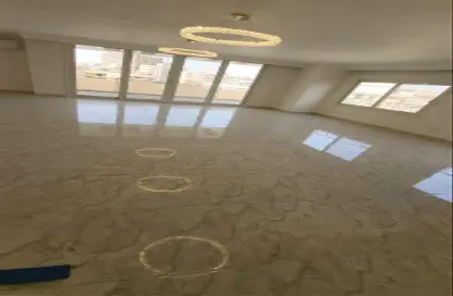 Apartment - 5 Bedrooms - 3 Bathrooms for rent in Heliopolis - Masr El Gedida - Cairo