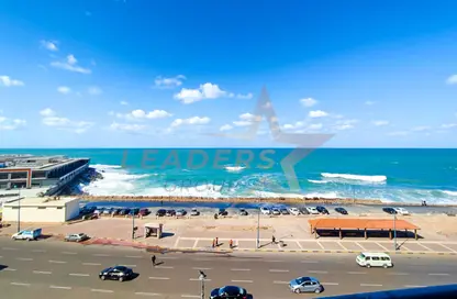 Apartment - 4 Bedrooms - 3 Bathrooms for sale in Al Geish Road - Laurent - Hay Sharq - Alexandria