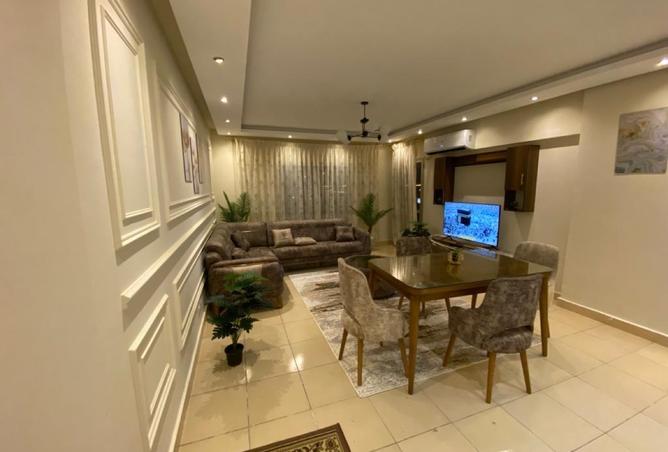 8038686 - Property Image 2