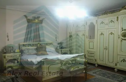Apartment - 3 Bedrooms - 2 Bathrooms for rent in Tiba St. - Sporting - Hay Sharq - Alexandria