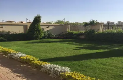 Villa - 5 Bedrooms - 5 Bathrooms for sale in Royal City - Sheikh Zayed Compounds - Sheikh Zayed City - Giza