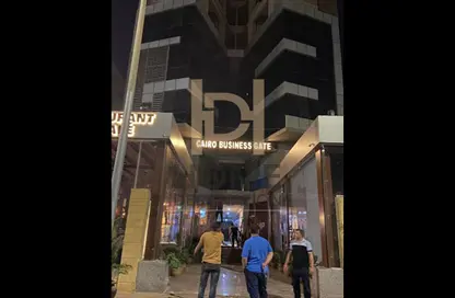 محل تجاري - استوديو - 1 حمام للبيع في كايرو بزنس بلازا - شارع التسعين الشمالي - التجمع الخامس - مدينة القاهرة الجديدة - القاهرة
