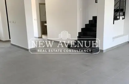 Townhouse - 3 Bedrooms - 3 Bathrooms for sale in Al Burouj Compound - El Shorouk Compounds - Shorouk City - Cairo