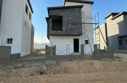 Villa - 3 Bedrooms - 3 Bathrooms for sale in Creek Town - The 1st Settlement - New Cairo City - Cairo