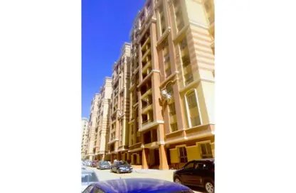 شقة - 3 غرف نوم - 3 حمامات للايجار في طريق المقطم القطاميه - الهضبة الوسطي - المقطم - القاهرة