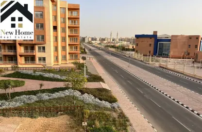 شقة - 3 غرف نوم - 2 حمامات للبيع في مدينة وصال - كمبوندات الشروق - مدينة الشروق - القاهرة