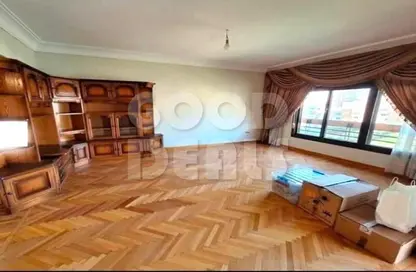 Apartment - 3 Bedrooms - 1 Bathroom for sale in Abdel Salam Zaki St. - El Korba - Heliopolis - Masr El Gedida - Cairo