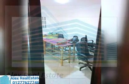 مساحات مكتبية - استوديو - 2 حمامات للايجار في ميدان الكورنيش - سبورتنج - حي شرق - الاسكندرية