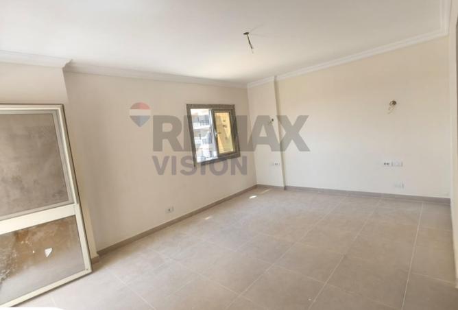 8557533 - Property Image 3