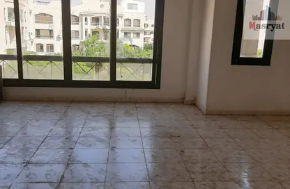 شقة - 3 غرف نوم - 3 حمامات للبيع في شارع زيزينيا - المستثمرين الجنوبية - مدينة القاهرة الجديدة - القاهرة