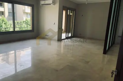 Apartment - 2 Bedrooms - 2 Bathrooms for sale in Palm Hills Village Gate - South Investors Area - New Cairo City - Cairo