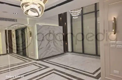 Villa - 5 Bedrooms - 6 Bathrooms for rent in Sodic East - 6th District - New Heliopolis - Cairo