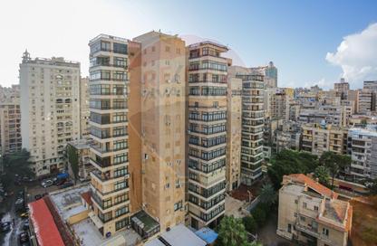 شقة - 3 غرف نوم - 2 حمامات للبيع في جناكليس - حي شرق - الاسكندرية