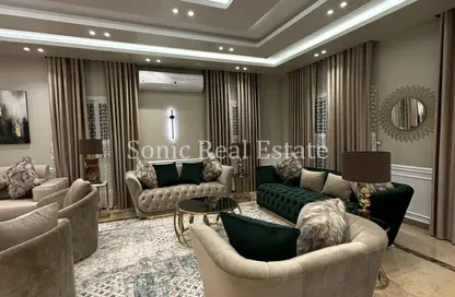 فيلا - 4 غرف نوم - 5 حمامات للبيع في پريڤادو - مدينتي - القاهرة