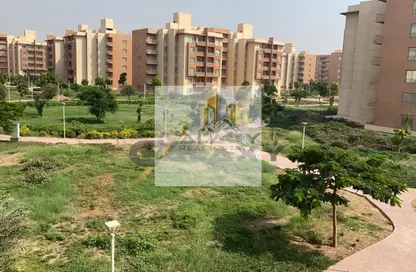 شقة - 3 غرف نوم - 2 حمامات للبيع في مدينة وصال - كمبوندات الشروق - مدينة الشروق - القاهرة
