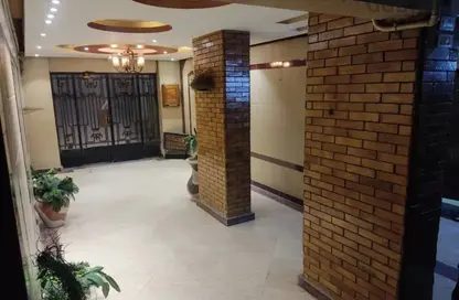Apartment - 2 Bedrooms - 1 Bathroom for sale in Helmy Hassan Ali St. - 8th Zone - Nasr City - Cairo