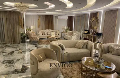 Apartment - 4 Bedrooms - 3 Bathrooms for sale in Samir Abdel Raouf St. - 8th Zone - Nasr City - Cairo