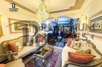 Apartment - 3 Bedrooms - 1 Bathroom for sale in Ahmed Basha Turk St. - Fleming - Hay Sharq - Alexandria