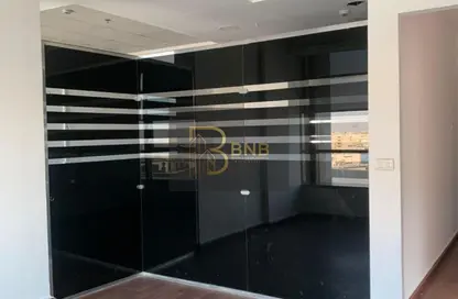 مساحات مكتبية - استوديو - 2 حمامات للايجار في شارع التسعين - التجمع الخامس - مدينة القاهرة الجديدة - القاهرة