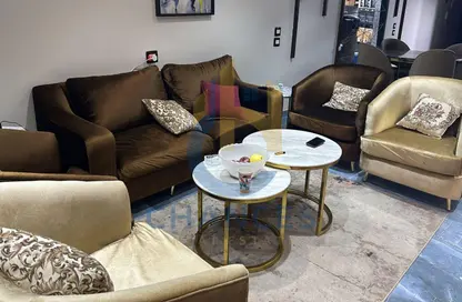 Apartment - 3 Bedrooms - 2 Bathrooms for sale in Grand Gate - Zahraa El Maadi - Hay El Maadi - Cairo