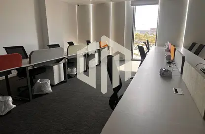 مساحات مكتبية - استوديو - 2 حمامات للايجار في كايرو فيستيفال سيتى - المستثمرين الشمالية - مدينة القاهرة الجديدة - القاهرة