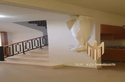 فيلا - 5 غرف نوم - 5 حمامات للبيع في مراسي - سيدي عبد الرحمن - الساحل الشمالي