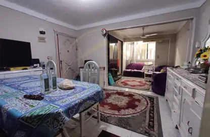شقة - 2 غرف نوم - 1 حمام للبيع في شارع مدحت سيف اليزل خليفه - كليوباترا - حي شرق - الاسكندرية
